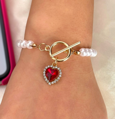 Red Crystal Heart Pendant Pearl Beaded Bracelet