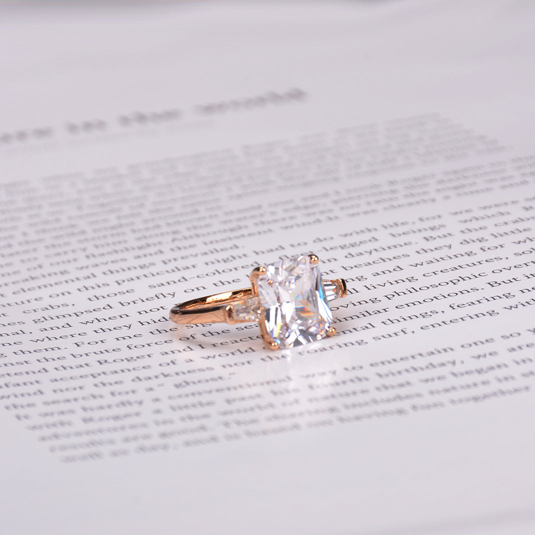 Korean Jewelry AAA Zircon Ring Square 18K Gold Crystal Ring