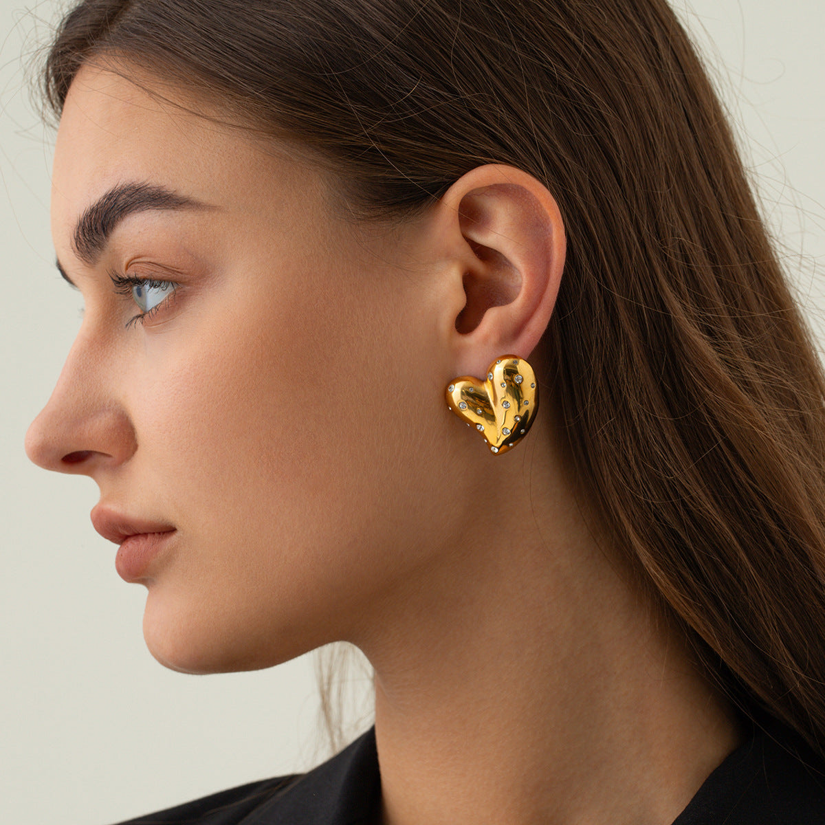 Fashion 18K Gold Stainless Steel Inlaid White Diamond Love Heart Earrings