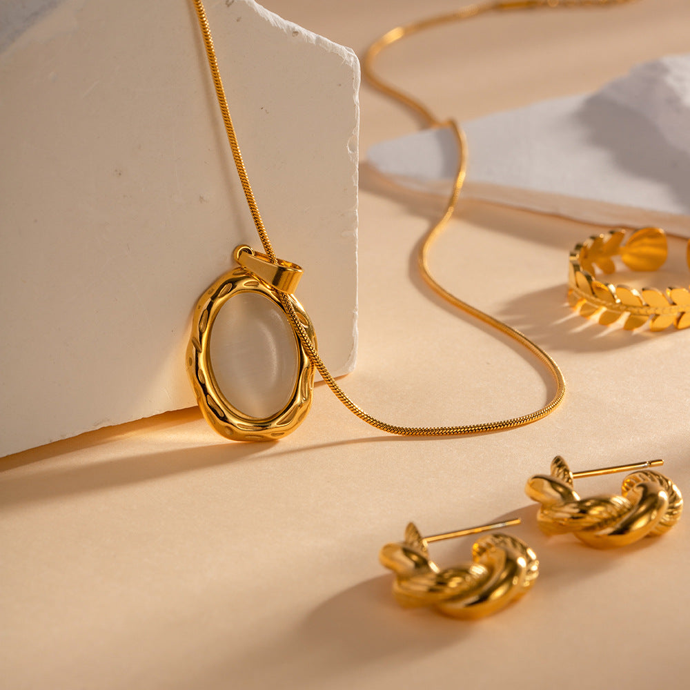 Stainless Steel 18K Gold Plated Natural Stone Pendant Necklace