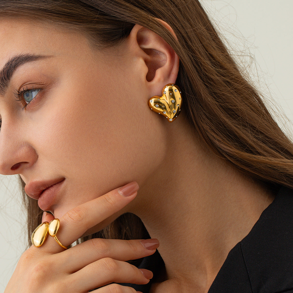 Fashion 18K Gold Stainless Steel Inlaid White Diamond Love Heart Earrings