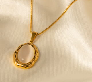 Stainless Steel 18K Gold Plated Natural Stone Pendant Necklace